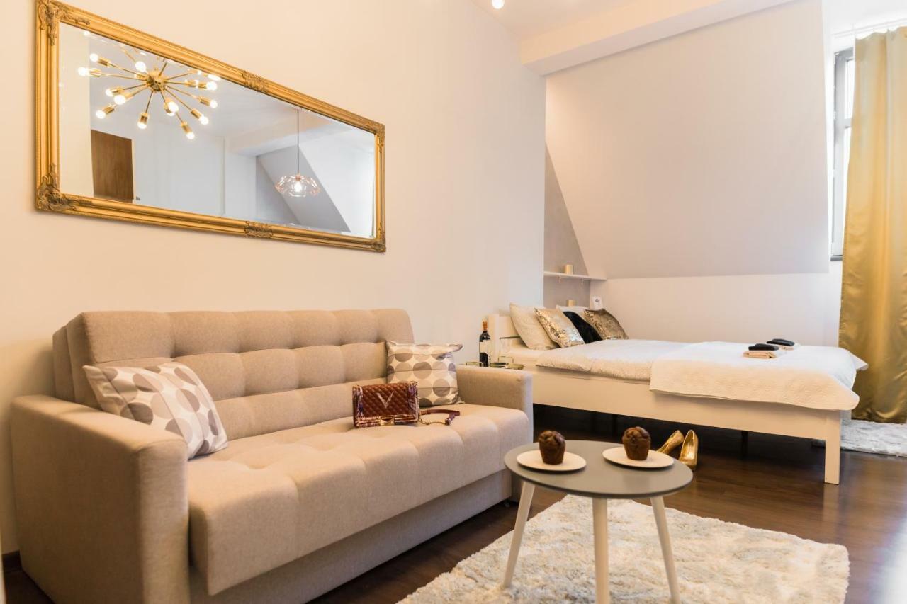 Goldeneye Apartment Center Wrocław Kültér fotó