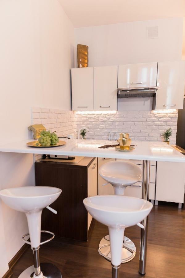 Goldeneye Apartment Center Wrocław Kültér fotó